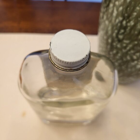 Share Vintage 1960's - IDA Heavy Mineral Oil Glass Bottle - 16 oz Bottle - Picture 5 of 5